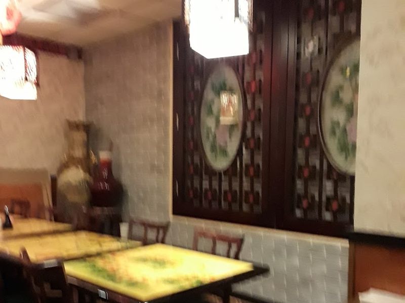Wing Lee Chinese Restaurant interior